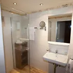 Feierabendhof Apartamento *