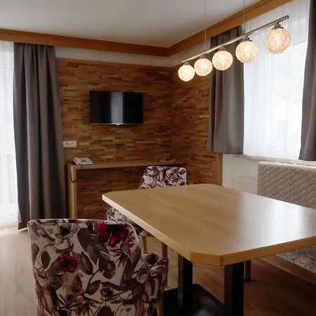 Feierabendhof * Ischgl